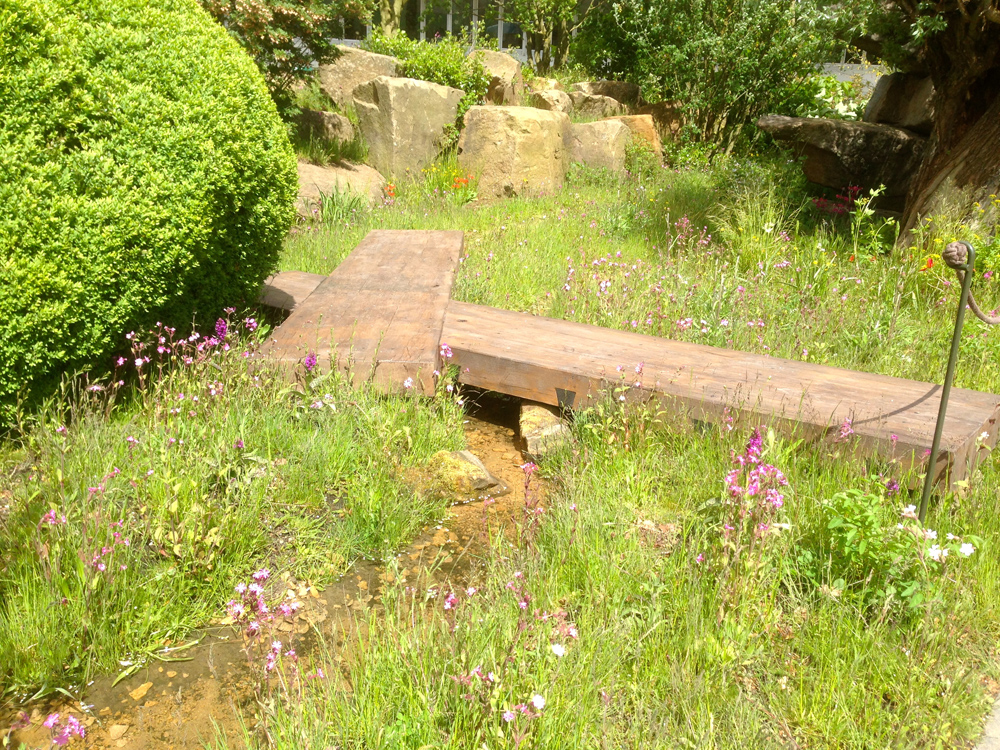 Rocks and stream on the Best Show Garden at Chelsea 2015.